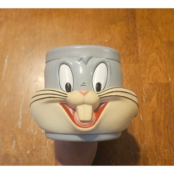 Bugs Bunny 3D Plastic Mug 1992 Warner Bros Vintage Cup Looney Tunes - Picture 2 of 8